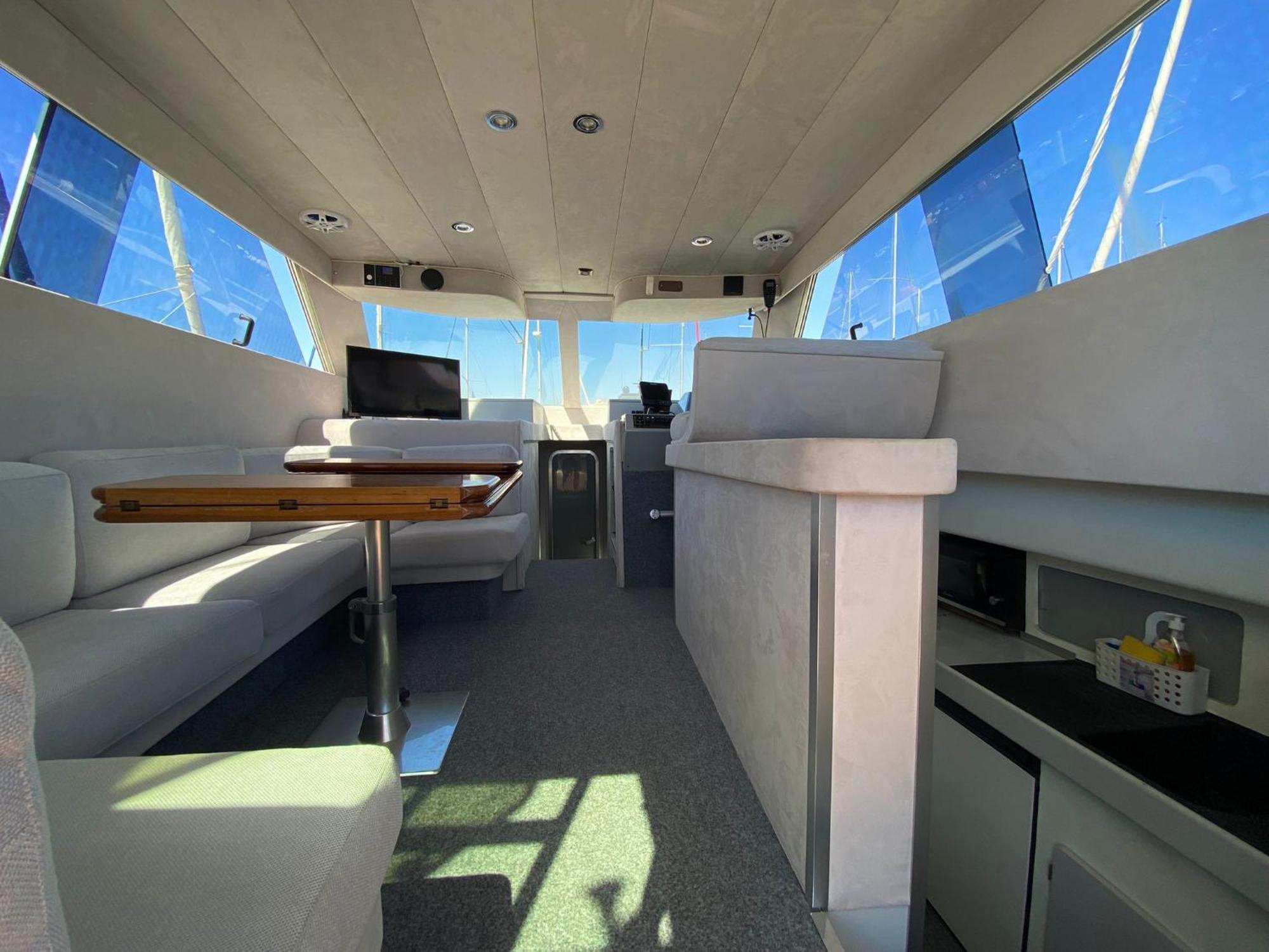 Hotel She'S Mine Yacht CTA Exterior foto